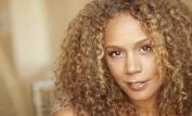 Rachel True