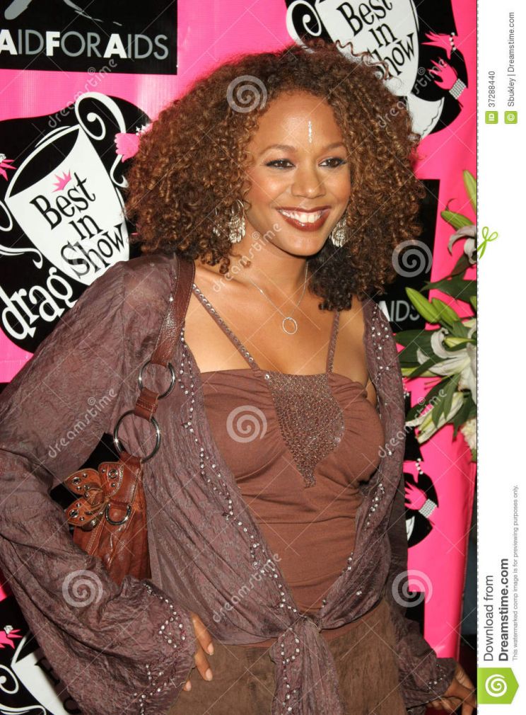 Rachel True