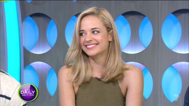 Raechelle Banno