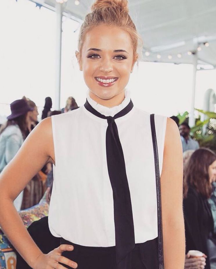 Raechelle Banno