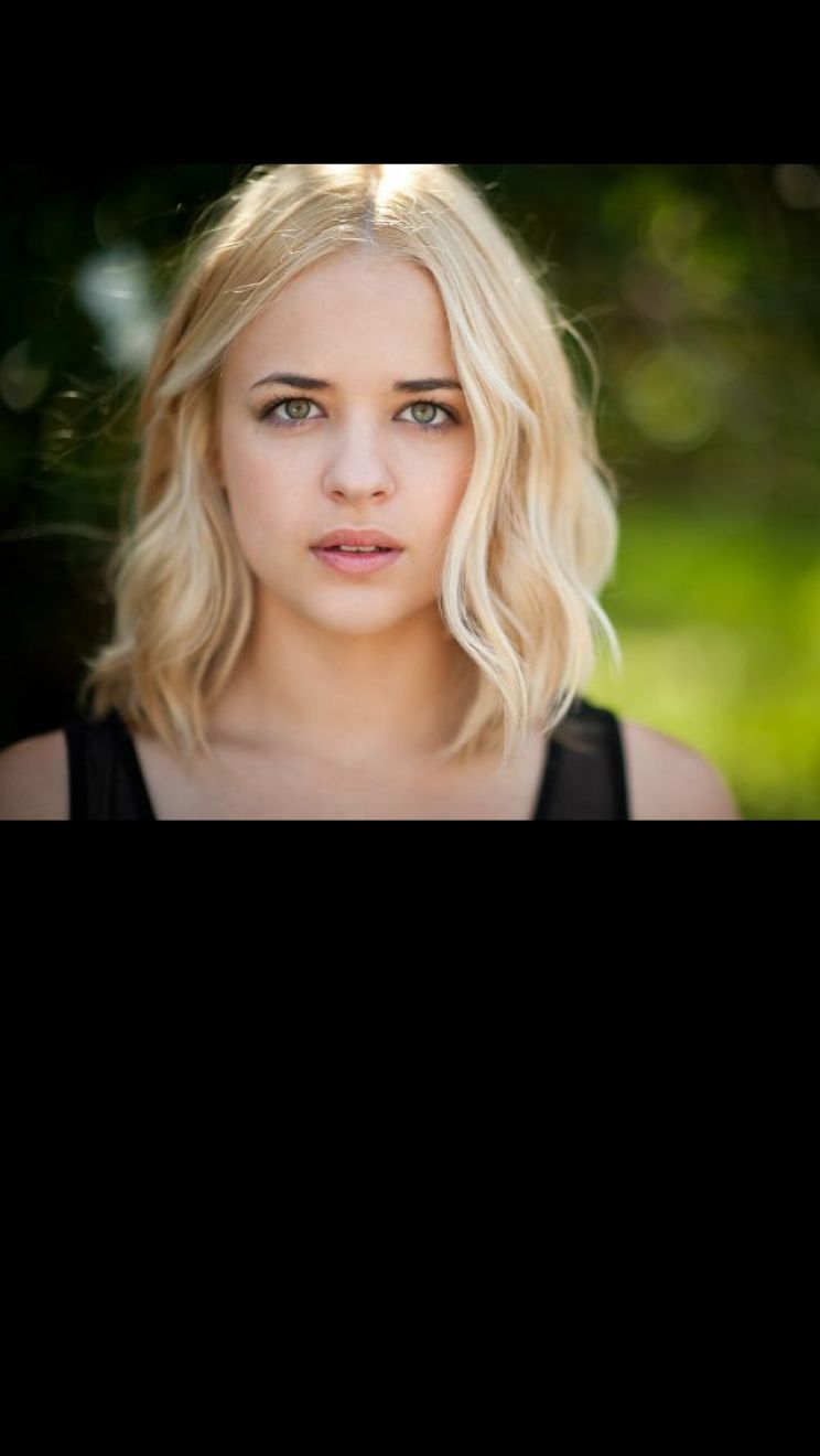 Raechelle Banno