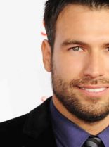 Rafael Amaya photo