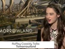 Raffey Cassidy #103500 picture (Landscape Medium)