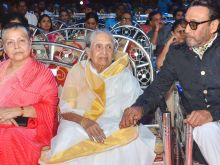 Rakhee Gulzar photo