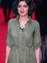 Rakhee Thakrar