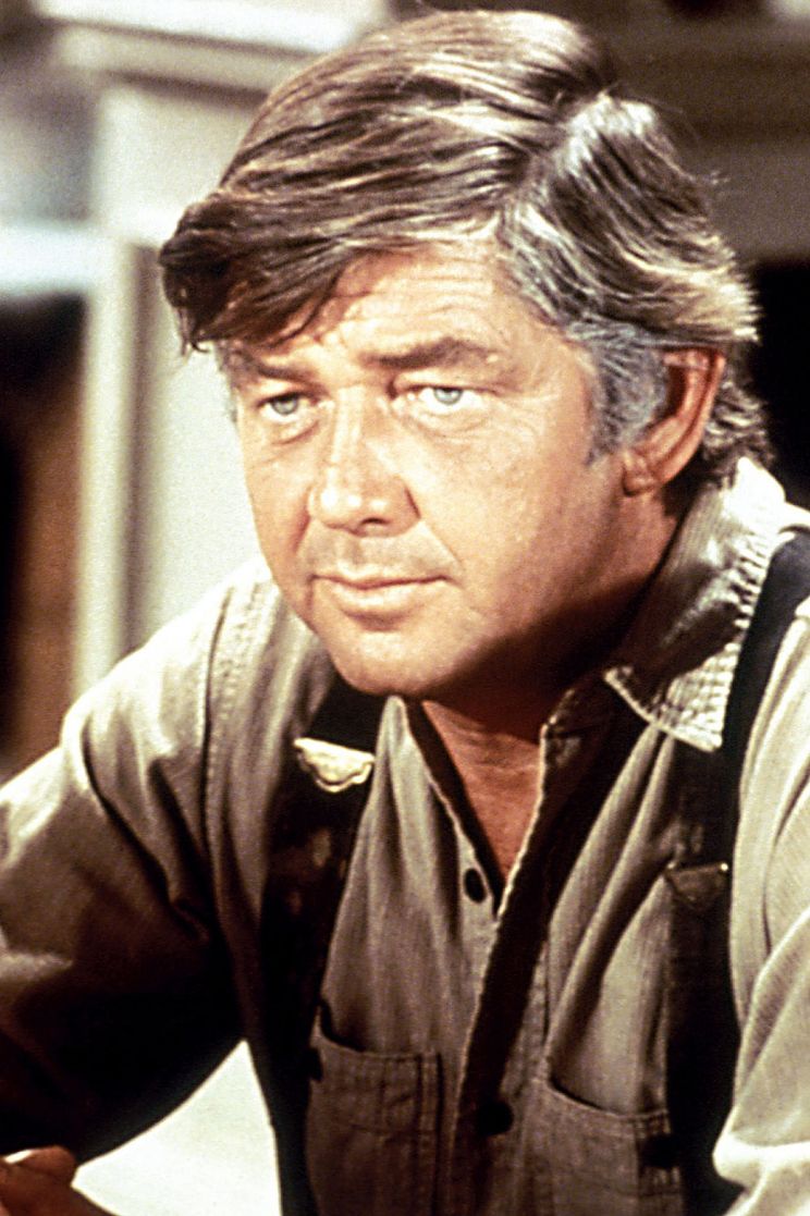 Ralph Waite