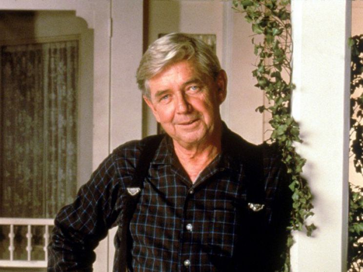 Ralph Waite