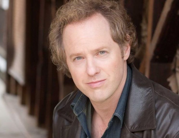 Raphael Sbarge