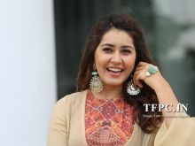 Rashi Khanna photo