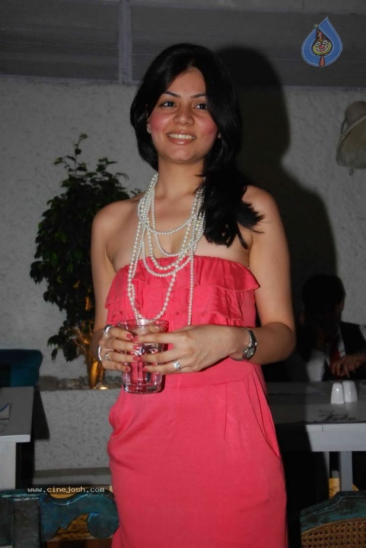 Rati Agnihotri