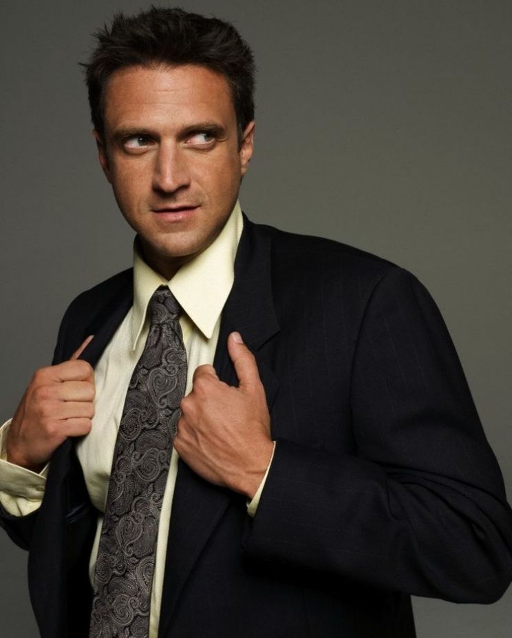 Raúl Esparza