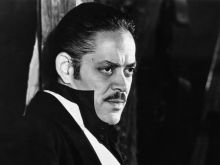 Raul Julia