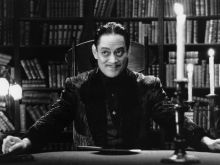 Raul Julia