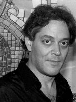 Raul Julia