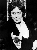 Raul Julia