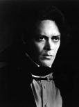 Raul Julia