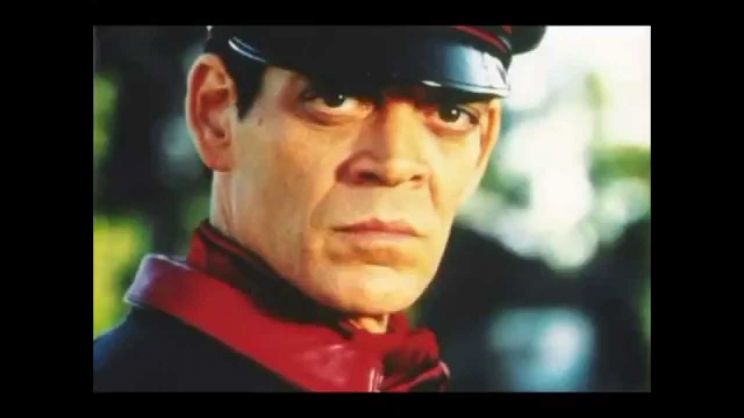 Raul Julia