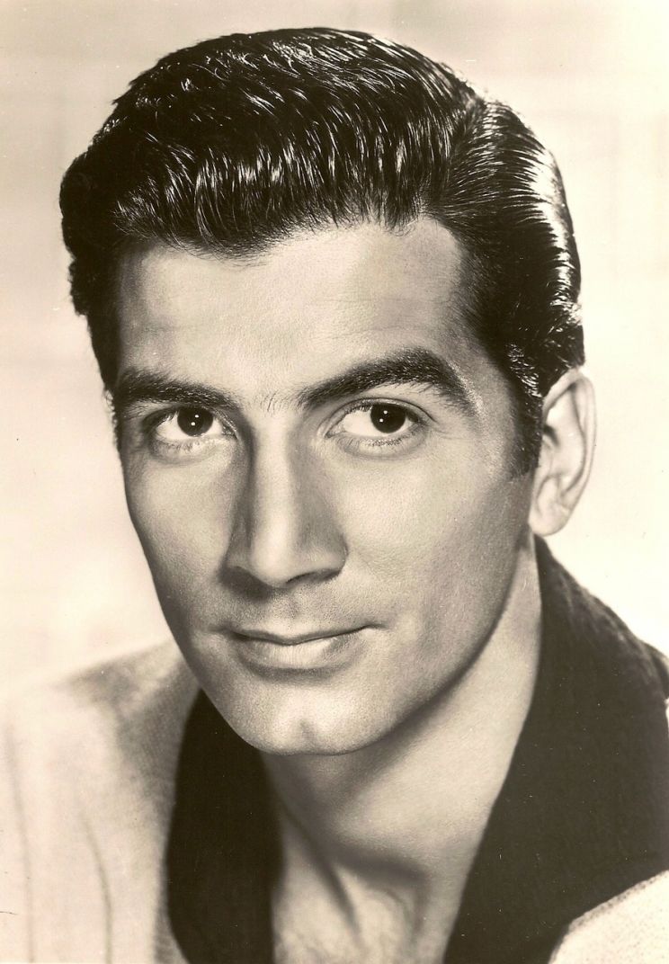 Ray Danton