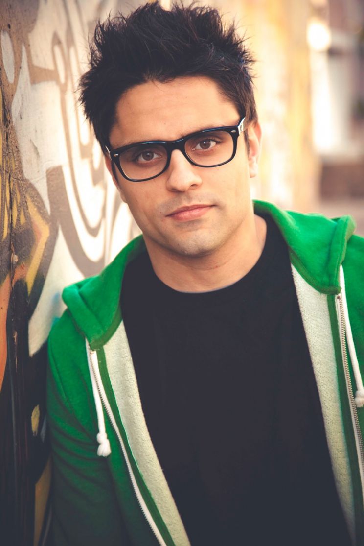 Pictures of Ray William Johnson