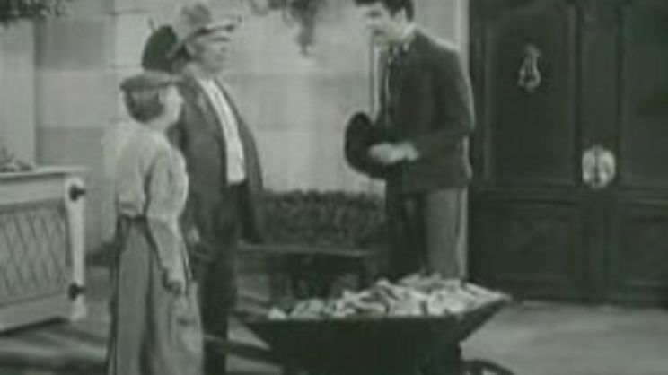 Raymond Bailey