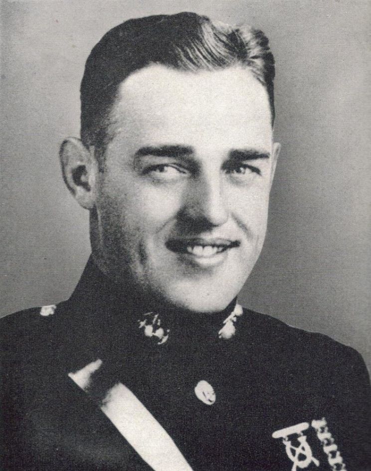 Raymond Bailey