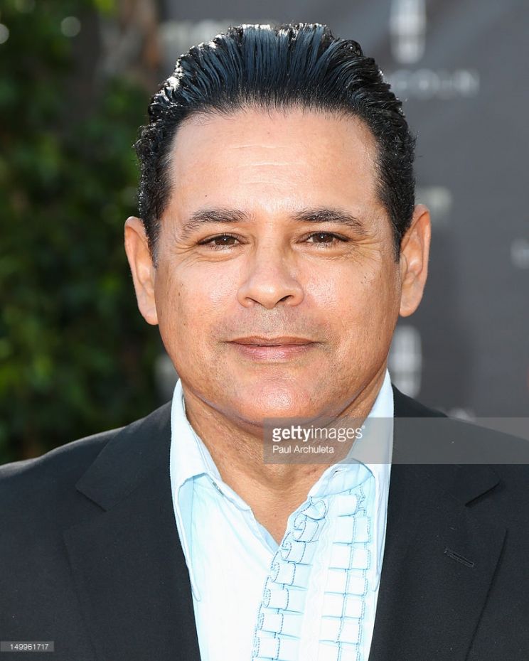 Raymond Cruz