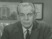 Raymond Massey