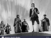 Raymond Massey