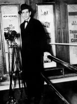 Raymond Massey