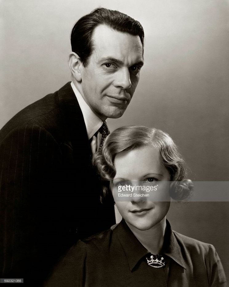 Raymond Massey