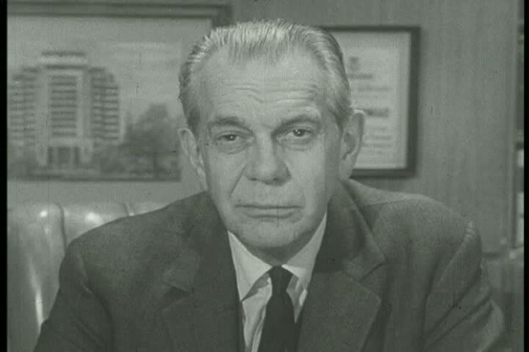 Raymond Massey