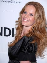 Rebecca Mader photo