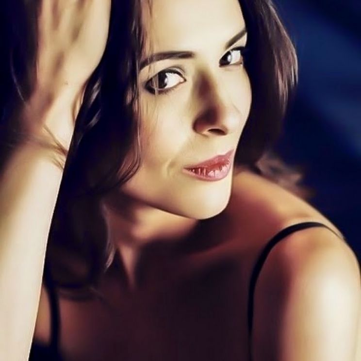 Rebecca Van Cleave