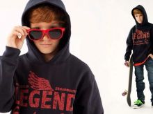 Reece Moffett