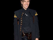 Reeve Carney