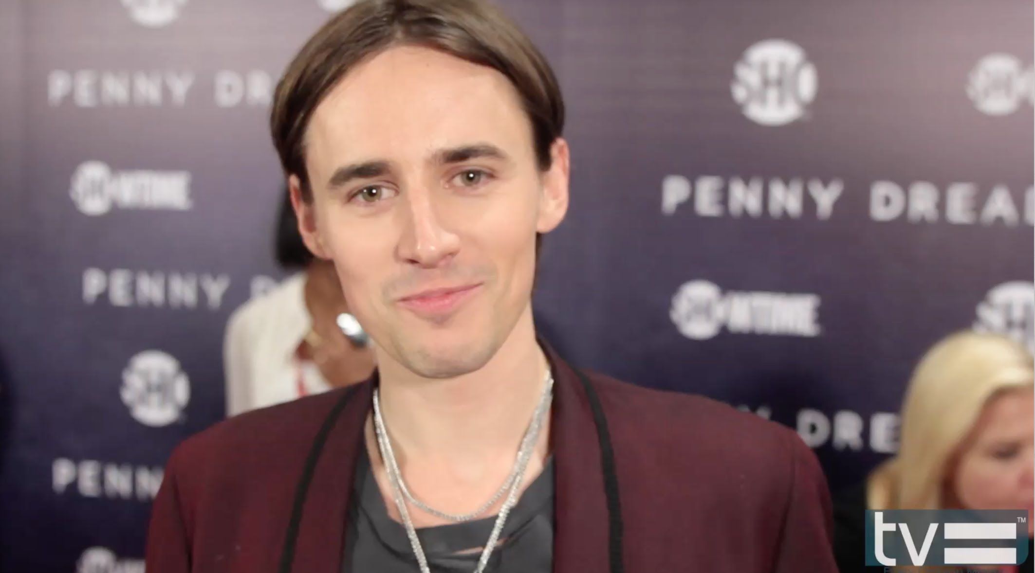 Pictures of Reeve Carney