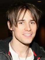 Reeve Carney