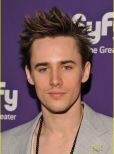 Reeve Carney