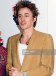 Reeve Carney