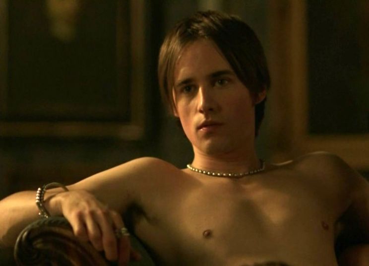 Reeve Carney