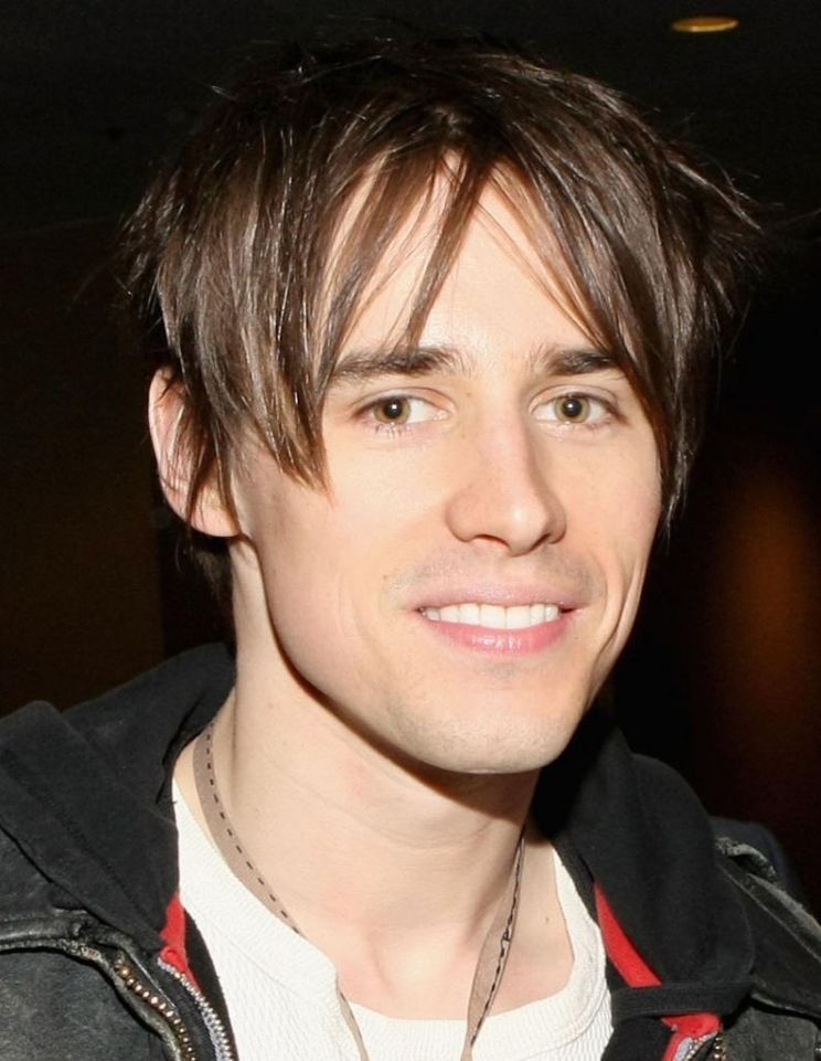 Reeve Carney