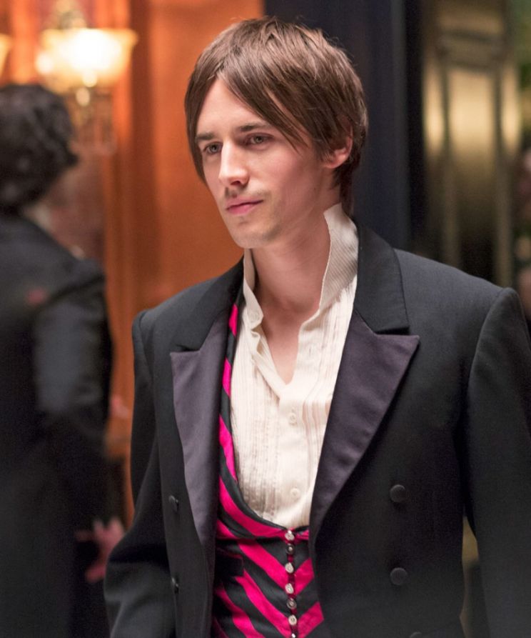Reeve Carney