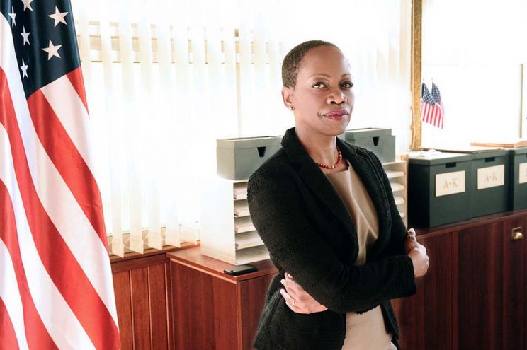 Regina Taylor