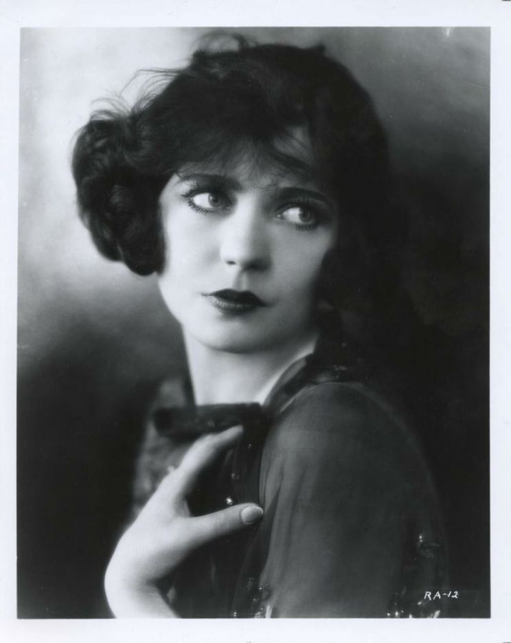 Renée Adorée