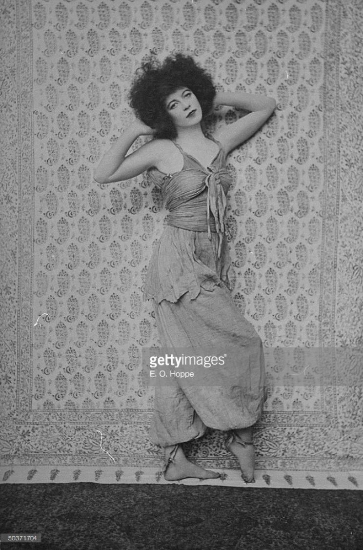 Renée Adorée