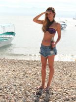 Renee Bargh #2277148 picture (Portrait Medium)