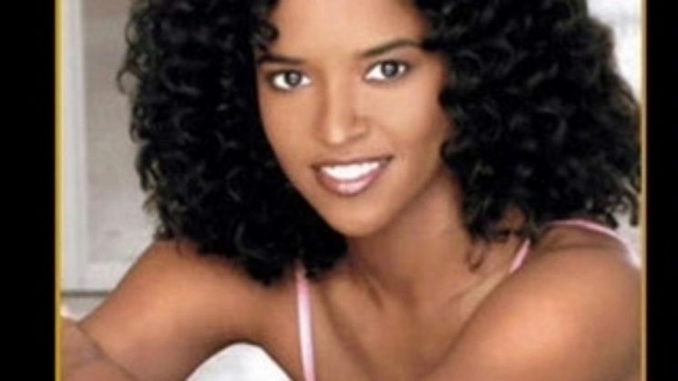 Renée Elise Goldsberry