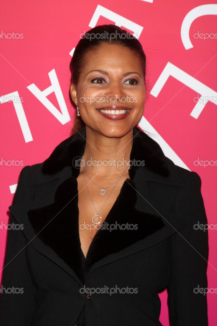Renée Jones