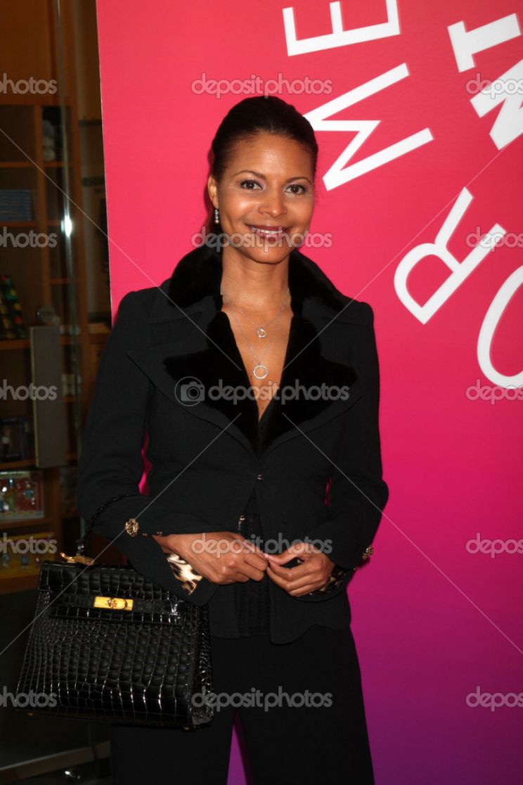 Renée Jones