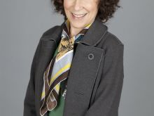 Rhea Perlman